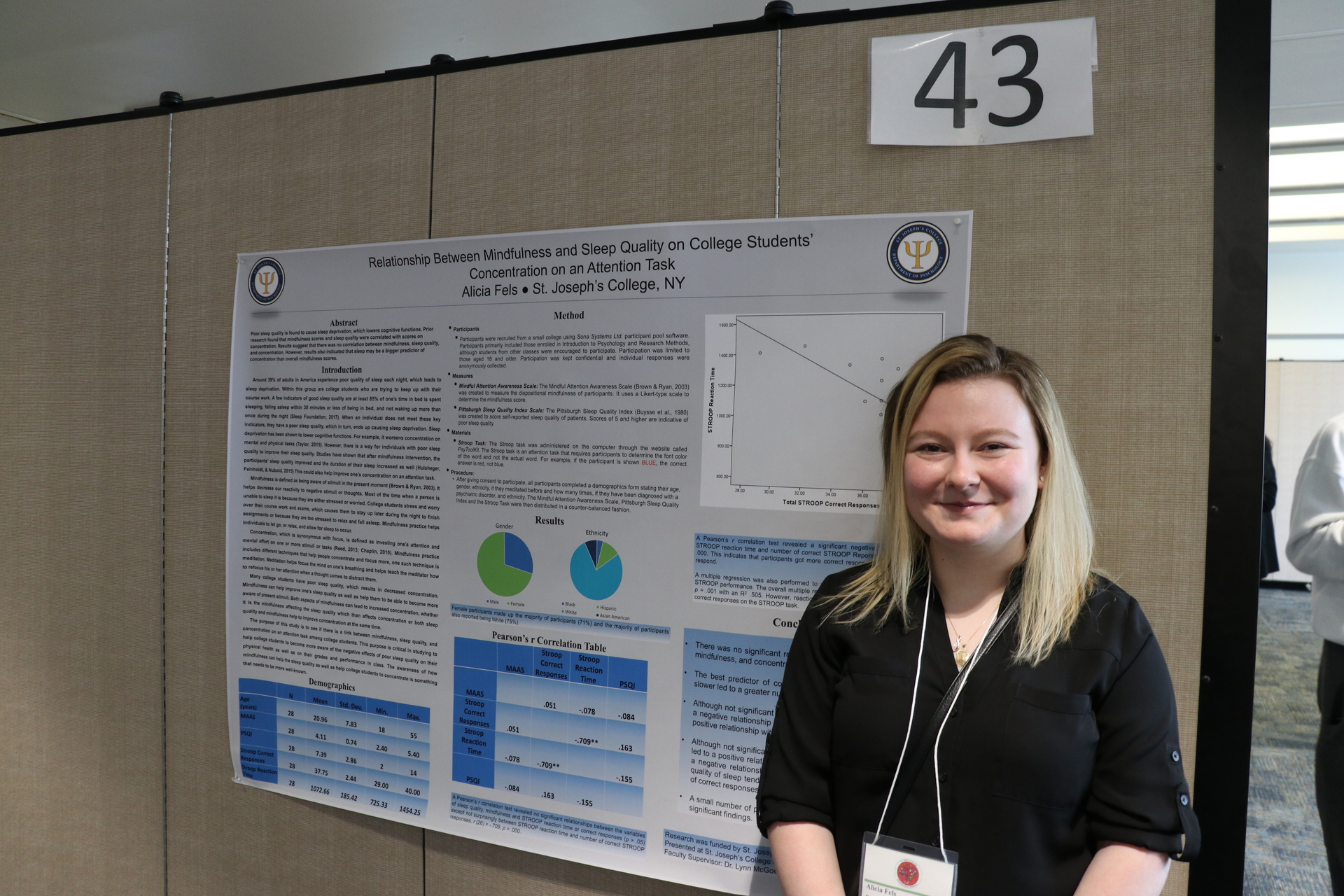 Alicia Fels with her research poster.