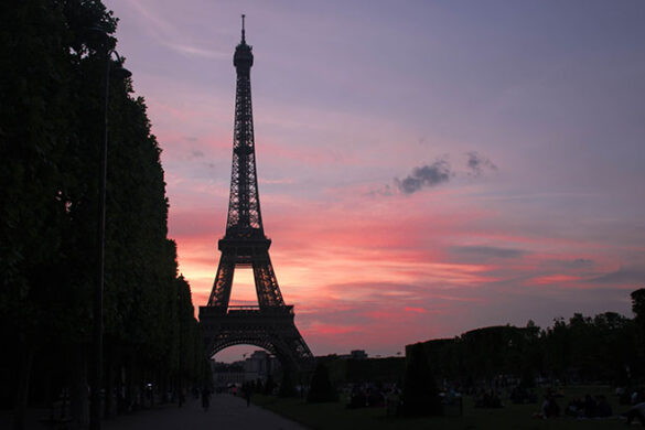 Photo of the Eiffel Tower at sunset by SJC Long Island student Gina Gatti, taken during a faculty-led global studies trip to France..