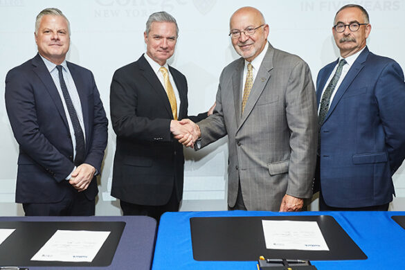 SJC President Boomgaarden shaking hands with SCCC Interim President Petrizzo.