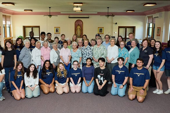 SJNY Students Visit the Sisters of St. Joseph in Brentwood